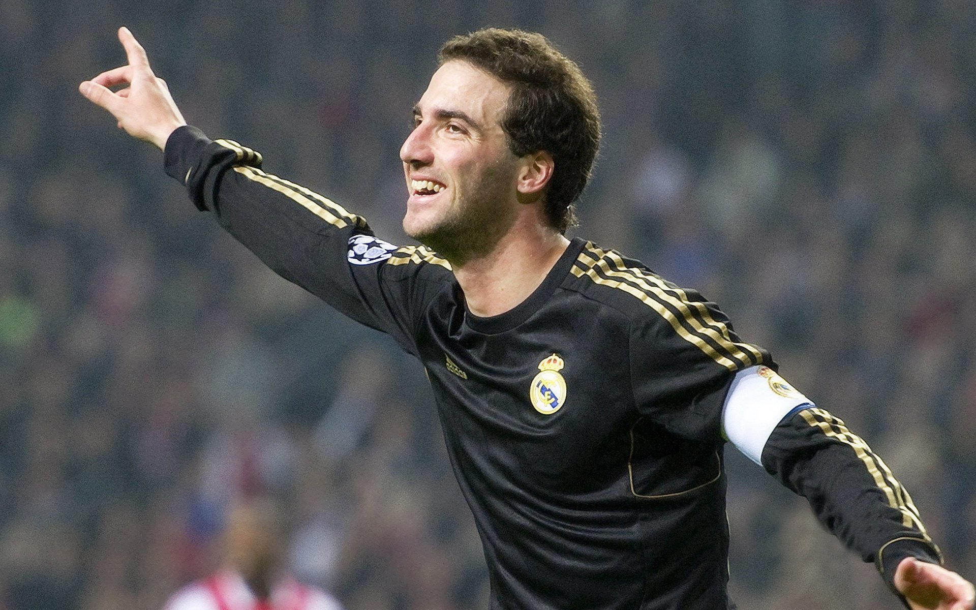 德甲：奥格斯堡2-2平勒沃库森，攻防大战令人激动，德甲奥格斯堡vs勒沃库森