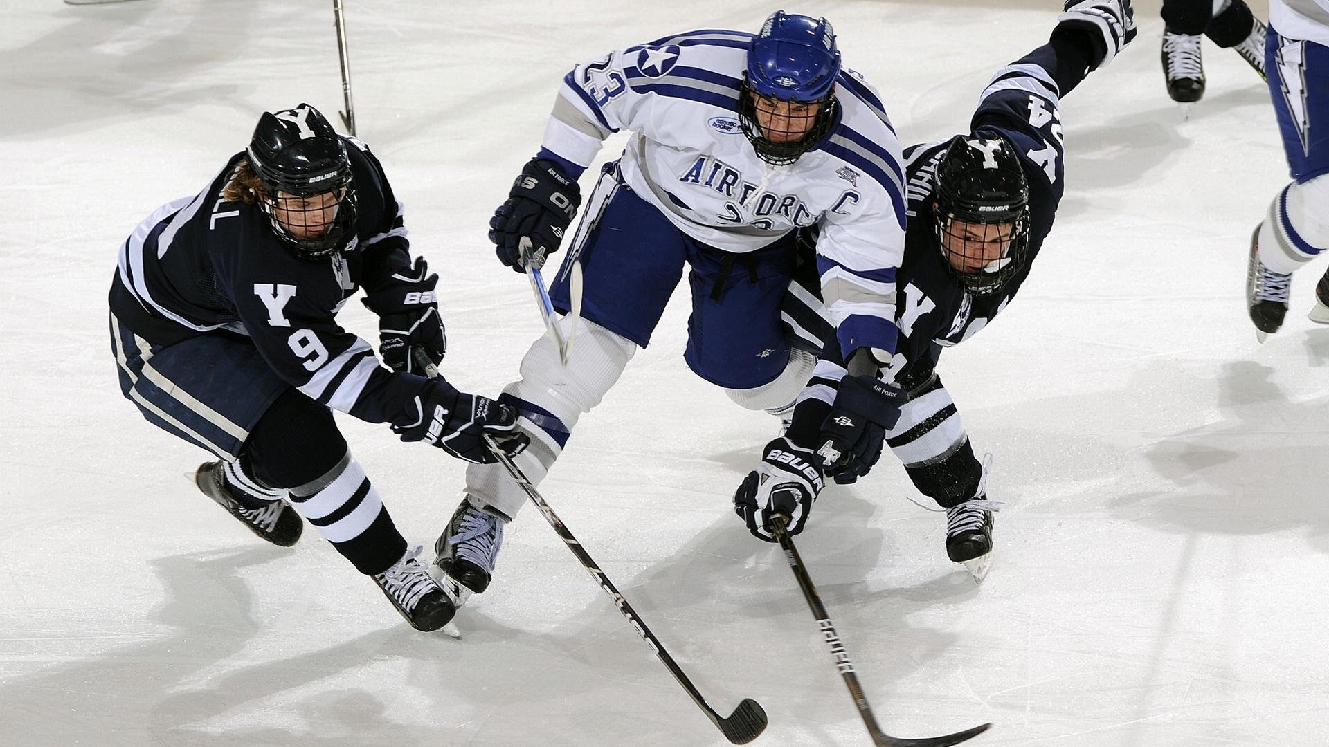 炉石传说年度邀请赛精彩纷呈，策略比拼巅峰对决，炉石年度盛典